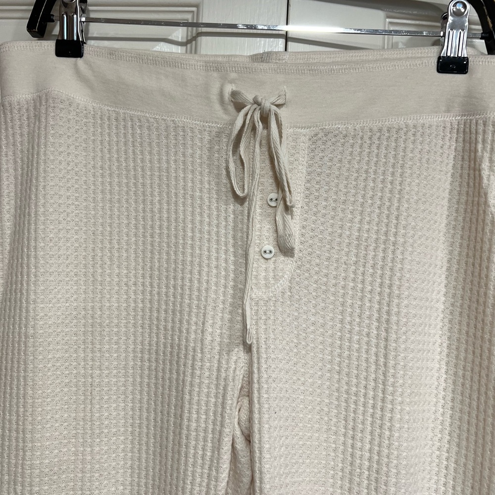 PJ SALVAGE lounge pants/pajama pants oatmeal waffle kit size medium NWT
